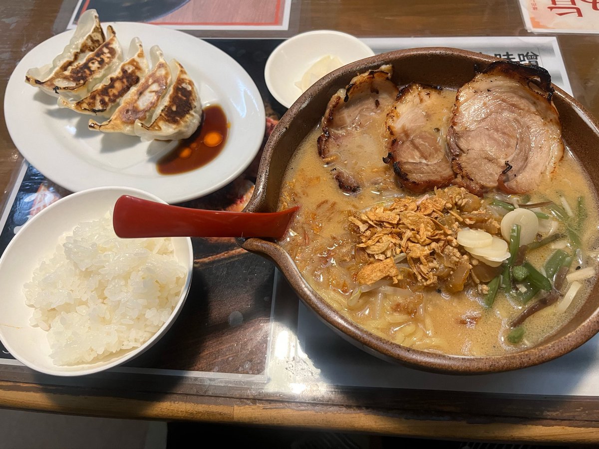 d_f_raito's tweet photo. GW長野！
ありがとうございました！

美味しいもんいっぱい😋 https://t.co/5ZkE2Yb0eT