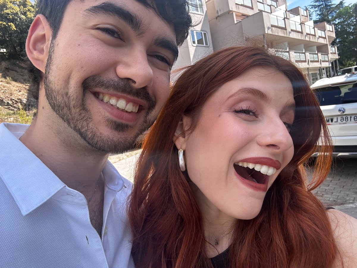 Lara’s version tweet media