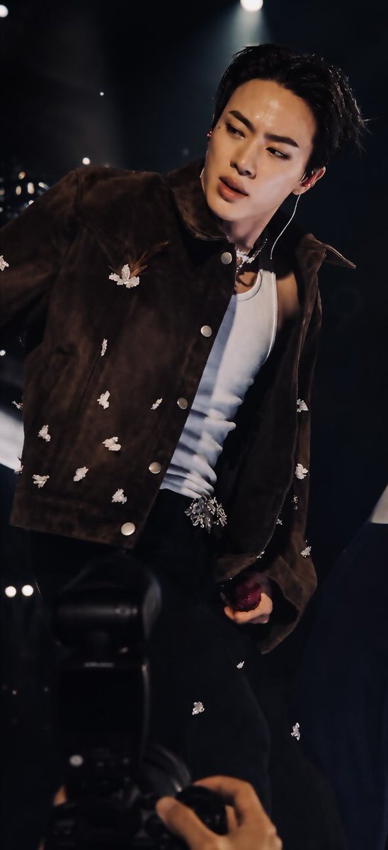 soft4Jinnie | DSYLM ROAD TO 1B! over other things tweet media