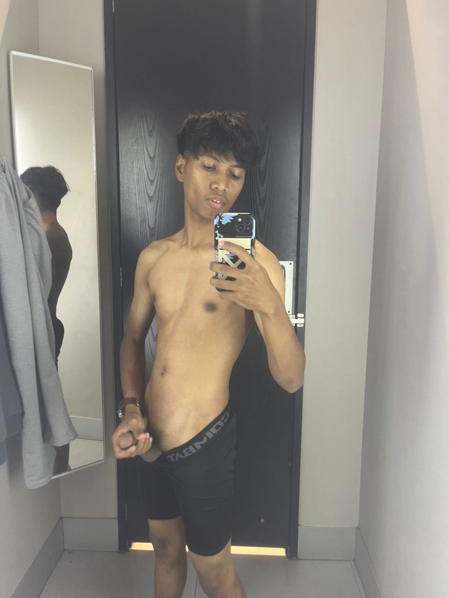 Rempitboy_ tweet media