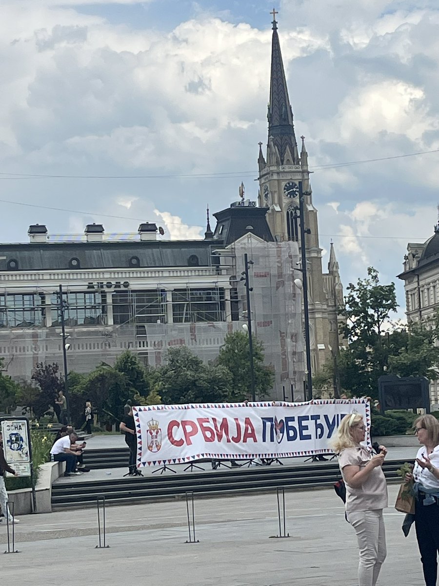 karfioluzemljikupusa tweet media