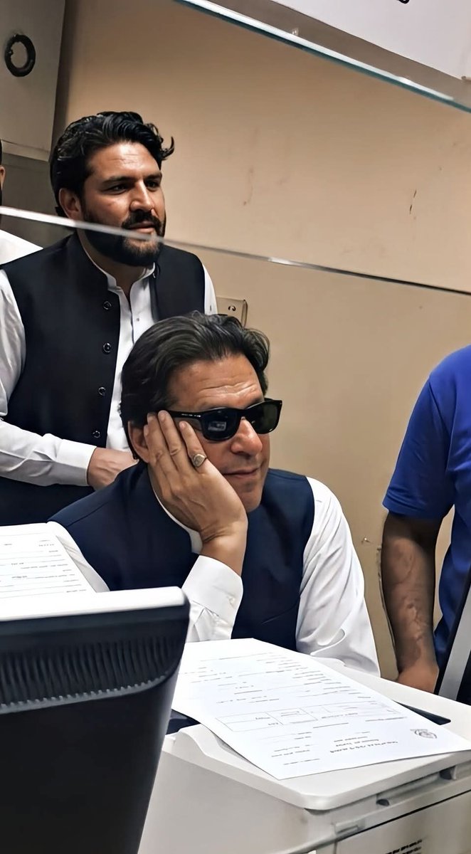 The father of ultimate resistance.

Ya Allah hum teri hee abadat kartae hain, aur tujh sae hee madat mangtae hain!