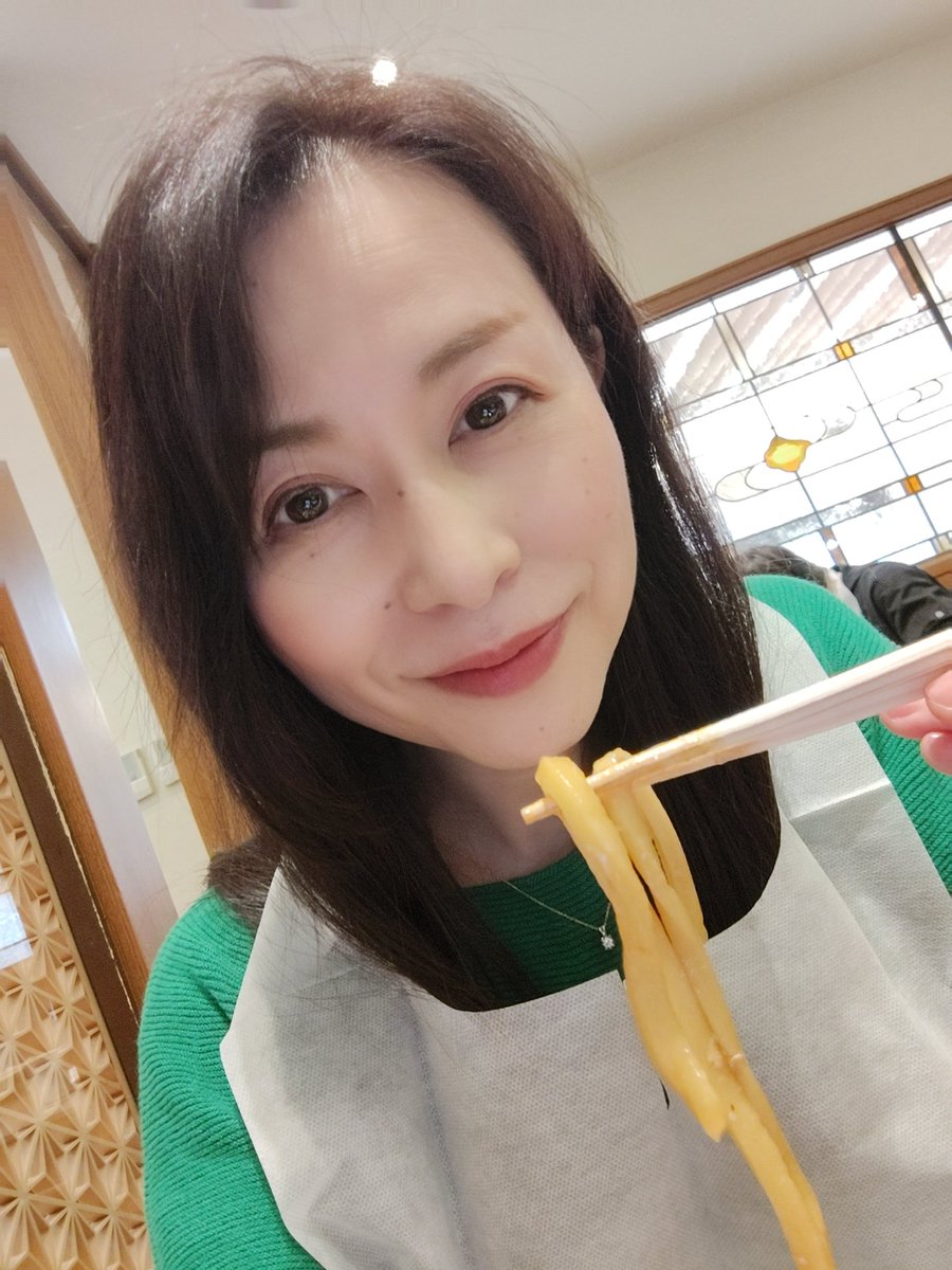 井上綾子 tweet media