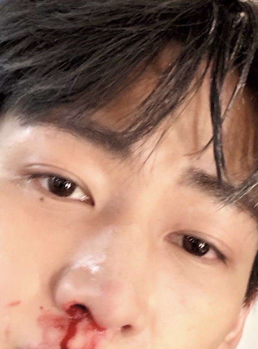 UMonthon's tweet photo. นี่คือที่มาของรูปนี้ไหมน้าาาา

#BamBamXCannes2026 #BamBam_ConfessionsOfaShaman
#BamBam https://t.co/vsJMhywvMA