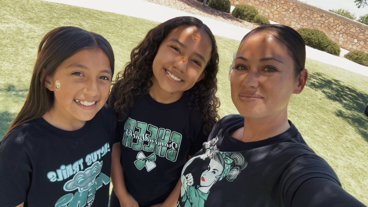 PeneciosRane's tweet photo. Yesterday was Ovarian Cancer Awareness Day. These two special scholars wore teal with me. I am my forth year in remission. (A few coworkers also wore teal but doesn’t like to take pics). 😜 Thank you for continuing support. #CTEHeartAtWork https://t.co/AqzpO2OX74