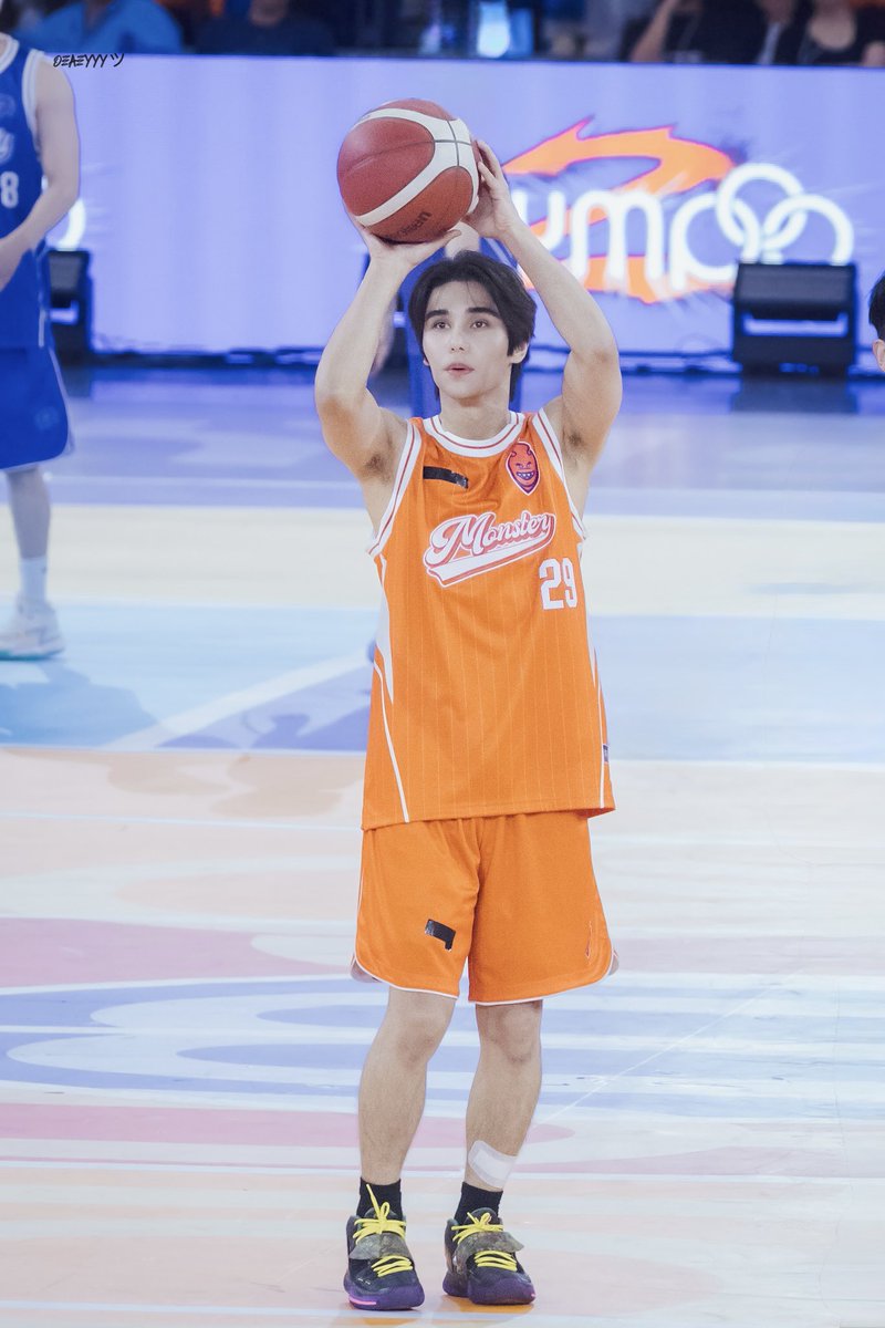 พี่นักบาสเบอร์ 29 ทั้งใจจจจจจ 🧡✨

✦˚ ༘ ꒰ <a href="/jeffsatur/">𝗝 𝗘 𝗙 𝗙 𝗦 𝗔 𝗧 𝗨 𝗥 (罗杰夫)</a> ; #JeffSatur ꒱⋆⁺﹆
#OLYMPOP2026xJeffSatur 
#OLYMPOP2026DAY
#OLYMPOP2026