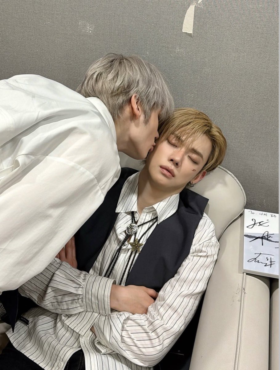 쭈유 tweet media