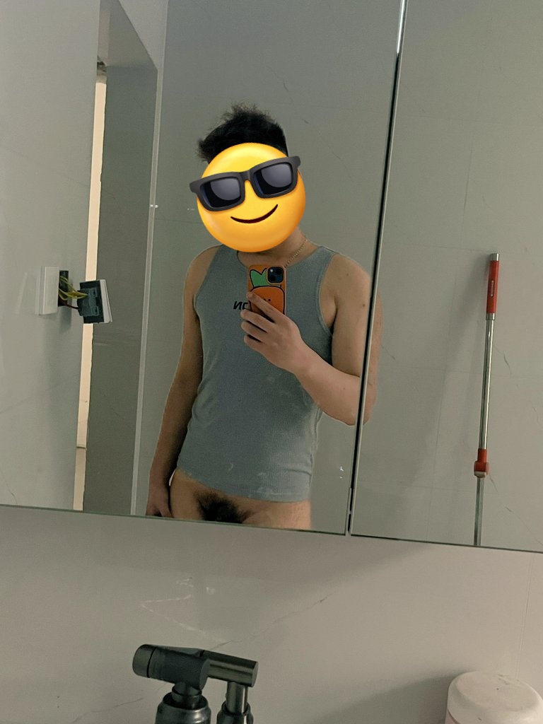 Fuli523's tweet photo. 185/75//1m20岁，付费约炮可以无套，可以线上，也出原味，可以spa（在成都可以空降 https://t.co/bUXVPrhSis