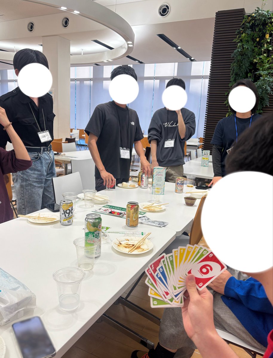 fu_frhythm's tweet photo. Masterscafeをお借りして新歓パーティーをしてきました！！🥳

UNOで盛り上がったりオセロをしたりブラックジャックをしたり…もちろん音ゲーをしてる人もいました！
みんなわいわいしてて楽しそうでしたよ〜！

#福大  #福大サークル   #福岡大学 https://t.co/RUVilVyCu4