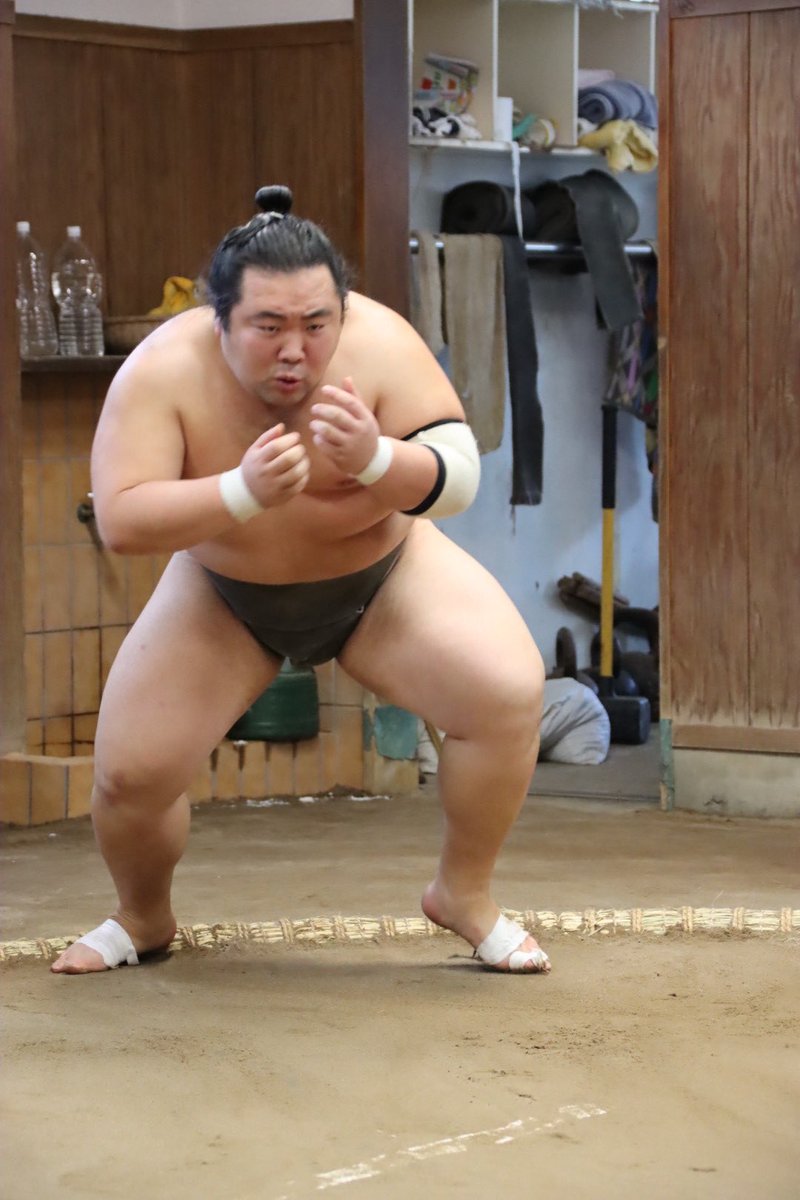 akimo to sumo tweet media
