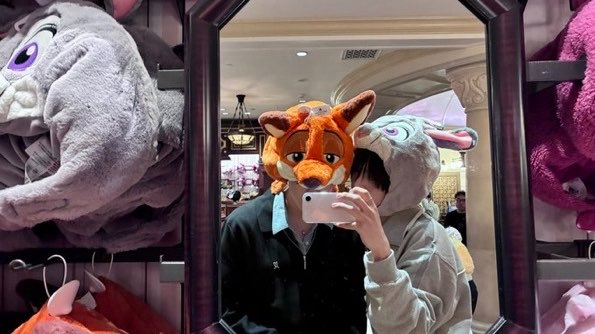 moonie ✶ ᶻz .ᐟ 😽 tweet media