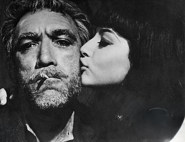 RuizVidal7's tweet photo. Anthony Quinn et Irène Papas dans 'Zorba le Grec', 1964 https://t.co/MhcclEIPjr
