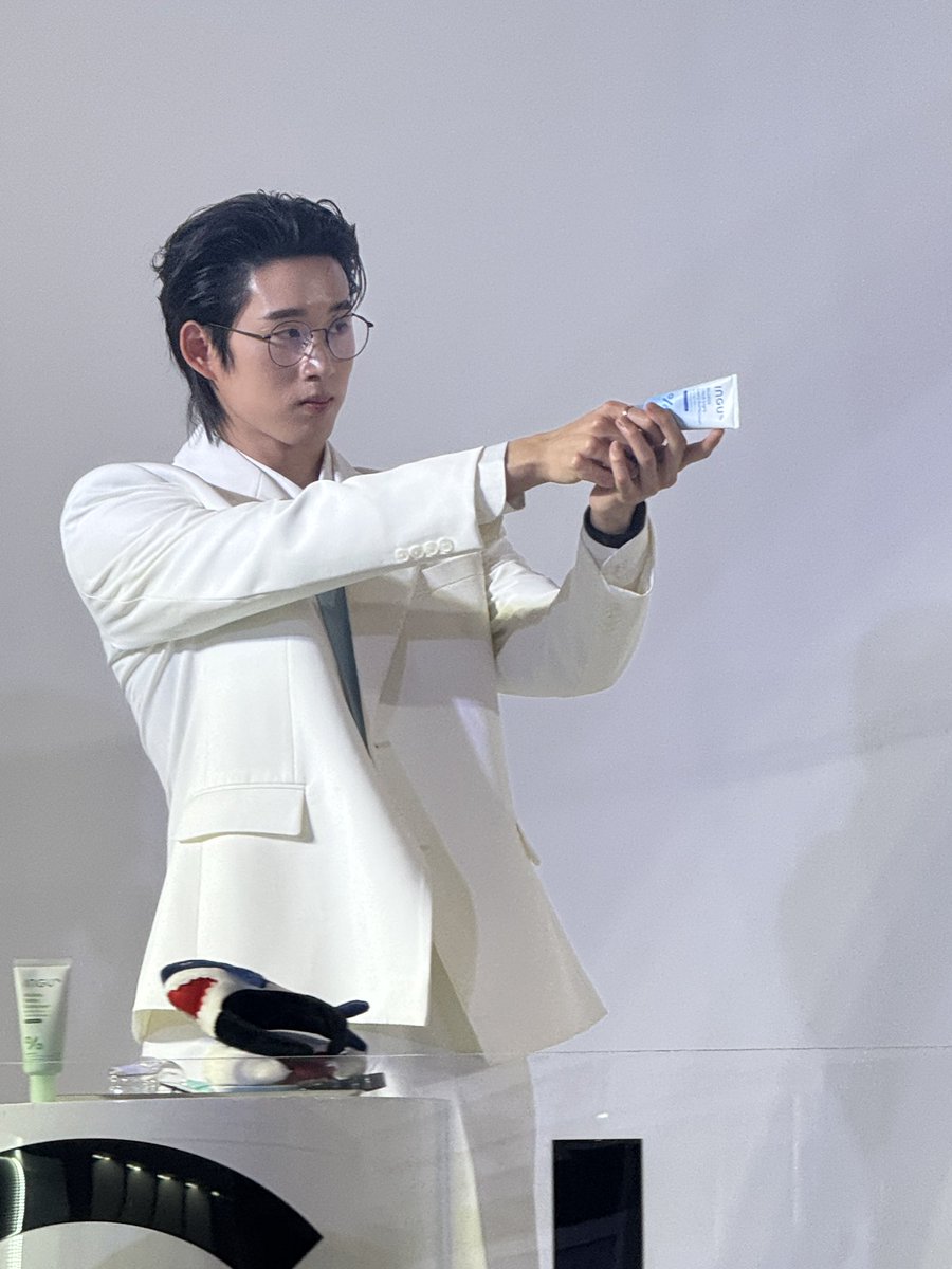 Watsons Thailand tweet media