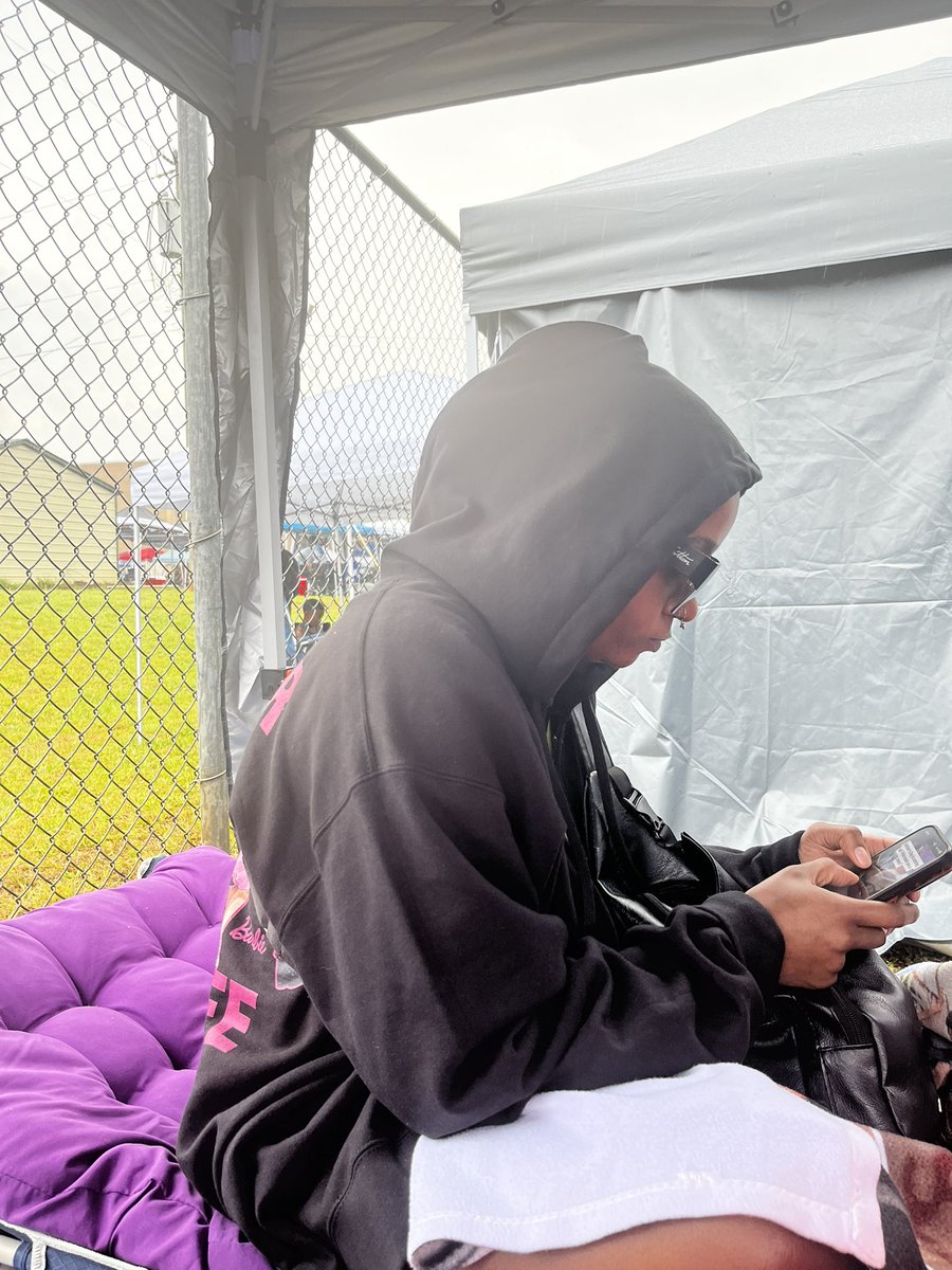 BK4SURE's tweet photo. All rained βοΈ out today in North Carolina π©π©π©π© #tracknfield Run girl Run !!! ππΎββοΈππΎββοΈππΎββοΈππΎββοΈππΎββοΈππΎββοΈππΎββοΈππΎββοΈππΎββοΈππΎββοΈππΎββοΈππΎββοΈππΎββοΈ With my girls all good though β¦ Good Luck CallieBooBear π§Έπ§Έπ§Έπ§Έπ§Έπ§Έ#HappySaturdayAll ππππππ https://t.co/Y0TpAQC5Zi