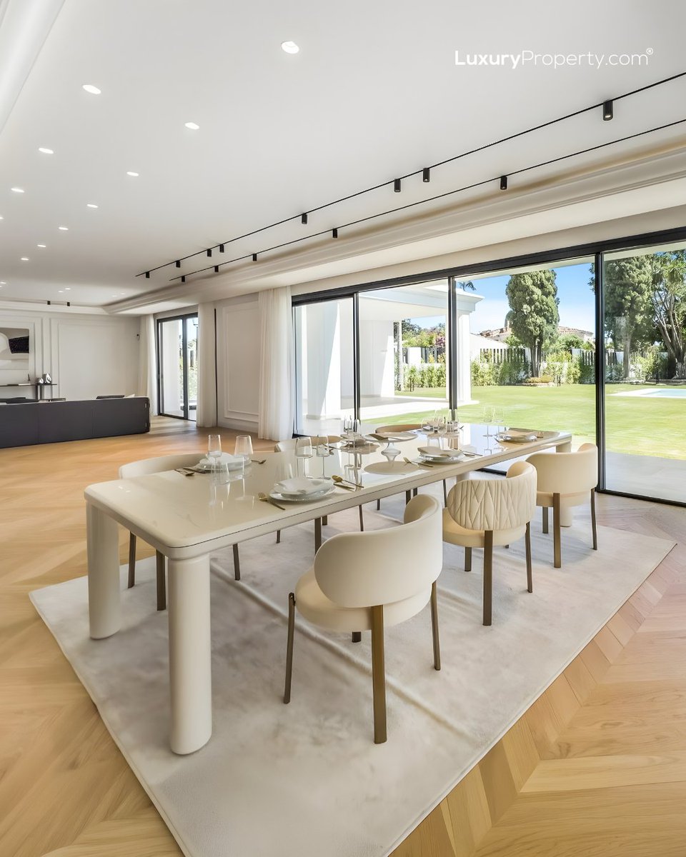 LuxuryProperty.com®️ tweet media