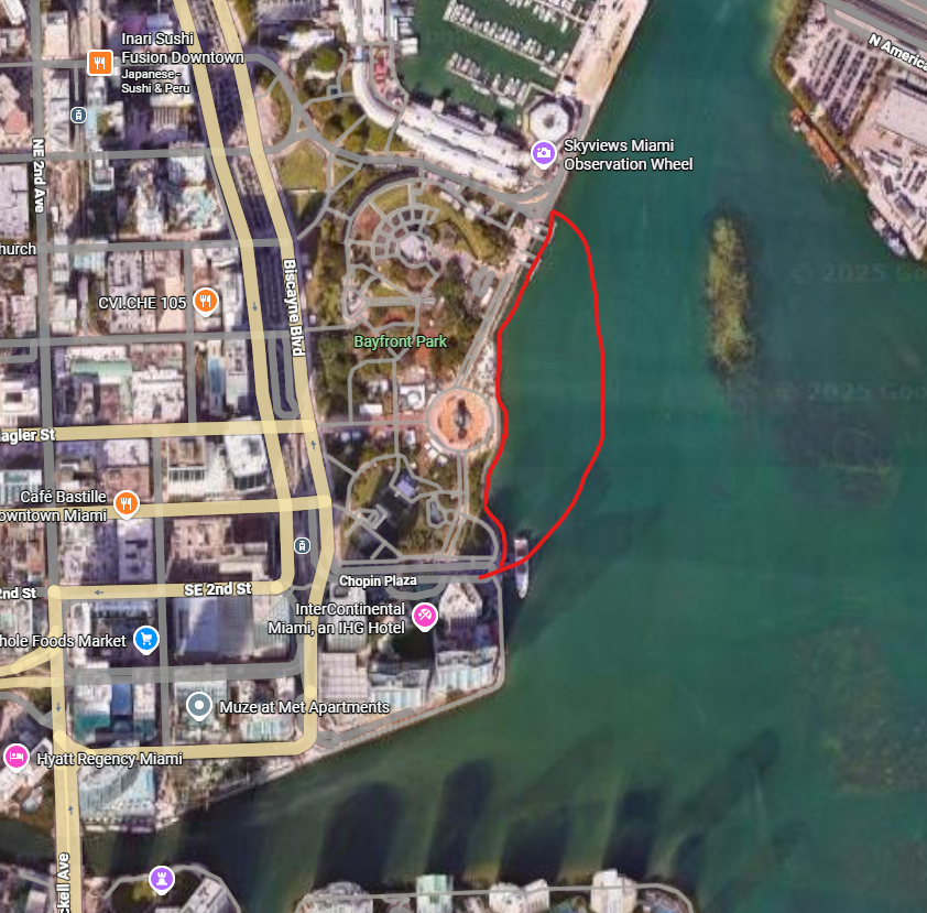 Car_Free_USA's tweet photo. Fun fact: The City of Miami doesn't have a beach. Yet Chicago does. 

We can remedy this by cleaning up the water quality of the bay and building one right here. https://t.co/o4r4vk1oc2