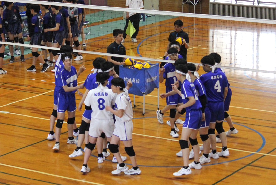 yusei_HS's tweet photo. 【バレーボール部】

令和８年５月２・３日に開催された福岡県高等学校総合体育大会バレーボール大会南部ブロック予選会において優勝しました。

この結果により、５月１６日から行われる県大会への出場が決定しました。

応援、ありがとうございました。
https://t.co/2eBKzt1zX7 https://t.co/Gzbb6MAyfE