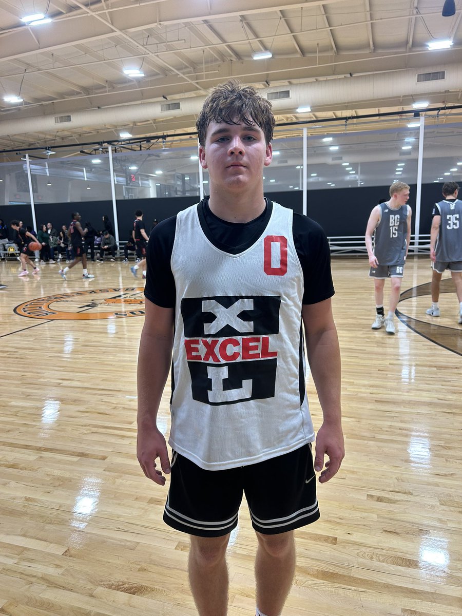 HoopGroupEamonn's tweet photo. Noah Hambley from Excel Cardinals HGAL with a big time performance 😤

The 27’ Guard finished with 18 Points🔥 https://t.co/KXFYkIw9Sr