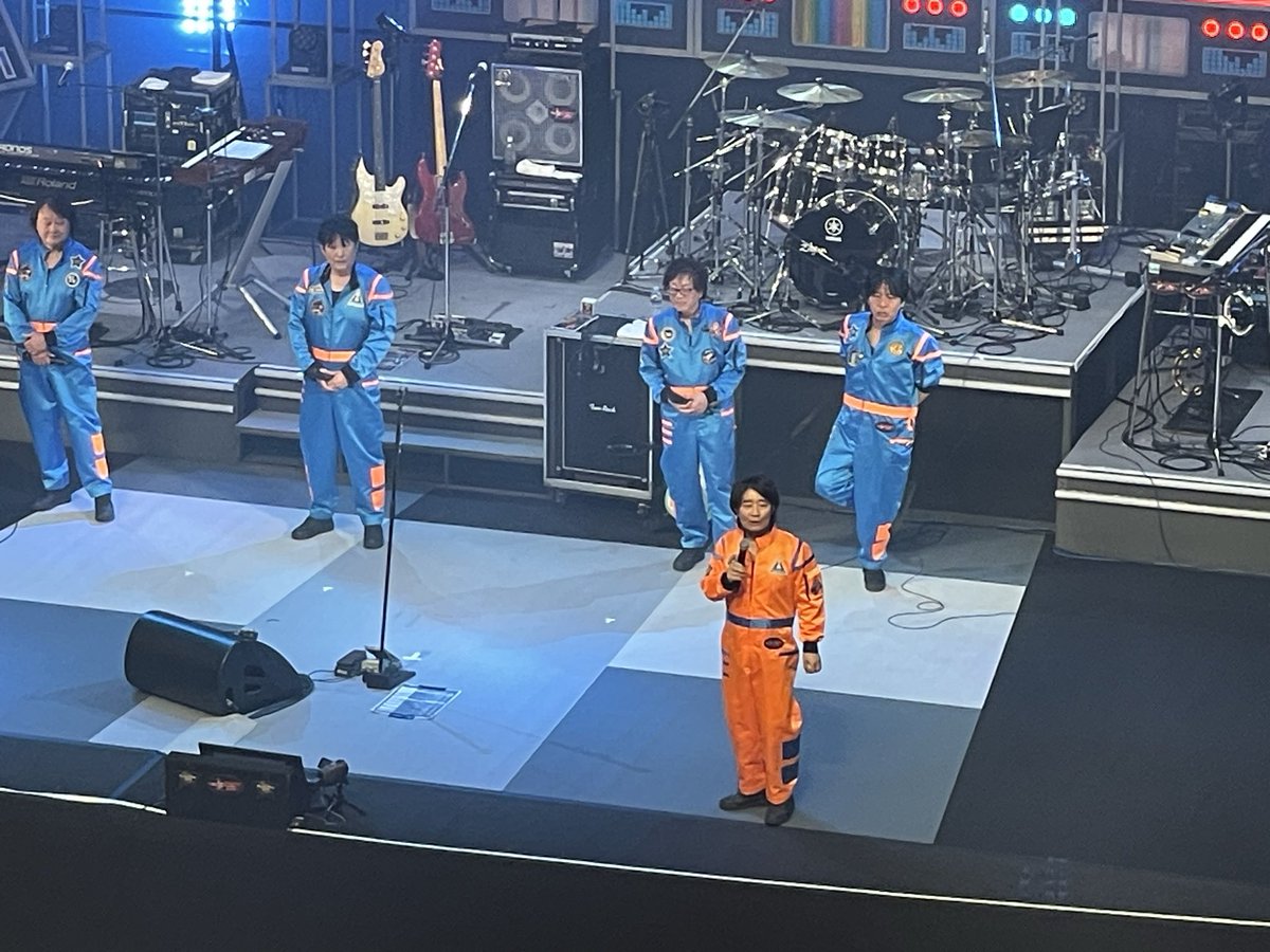 hiro_kun2009's tweet photo. スターダストレビュー
45周年ツアー　2025〜2027 星屑冒険王
だん
40年近くファンであり続けるこの幸せ
を再度堪能。今回も観客は、同年代ばかり
それにしても、根本要は
声はいいし、しゃべりも惹きつけるし
何なんでしょう、この人は素晴らしすぎる
#スターダストレビュー　#ライブ　#45周年 https://t.co/VsPVHI84Ph