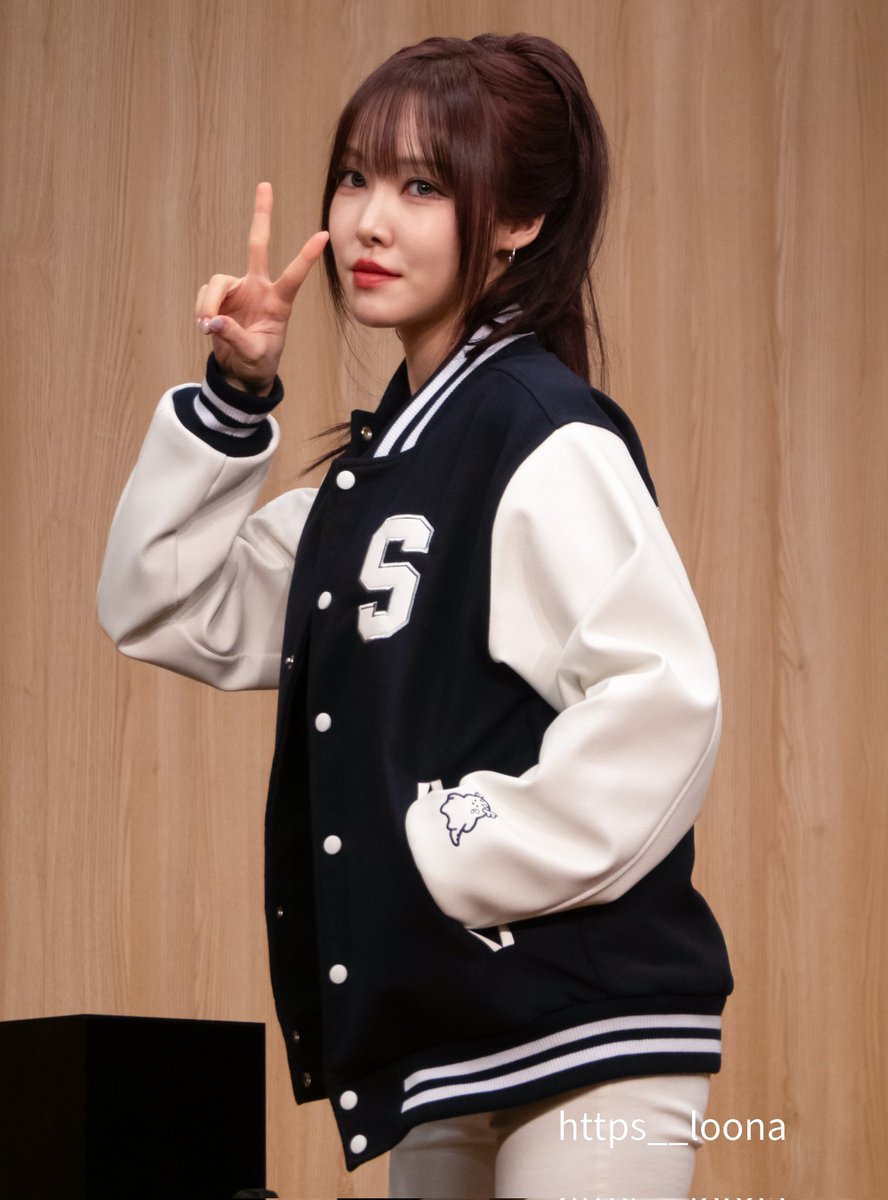 https__loona's tweet photo. 260509 Yuju

#Yuju #유주 https://t.co/aDAZf6b5mA