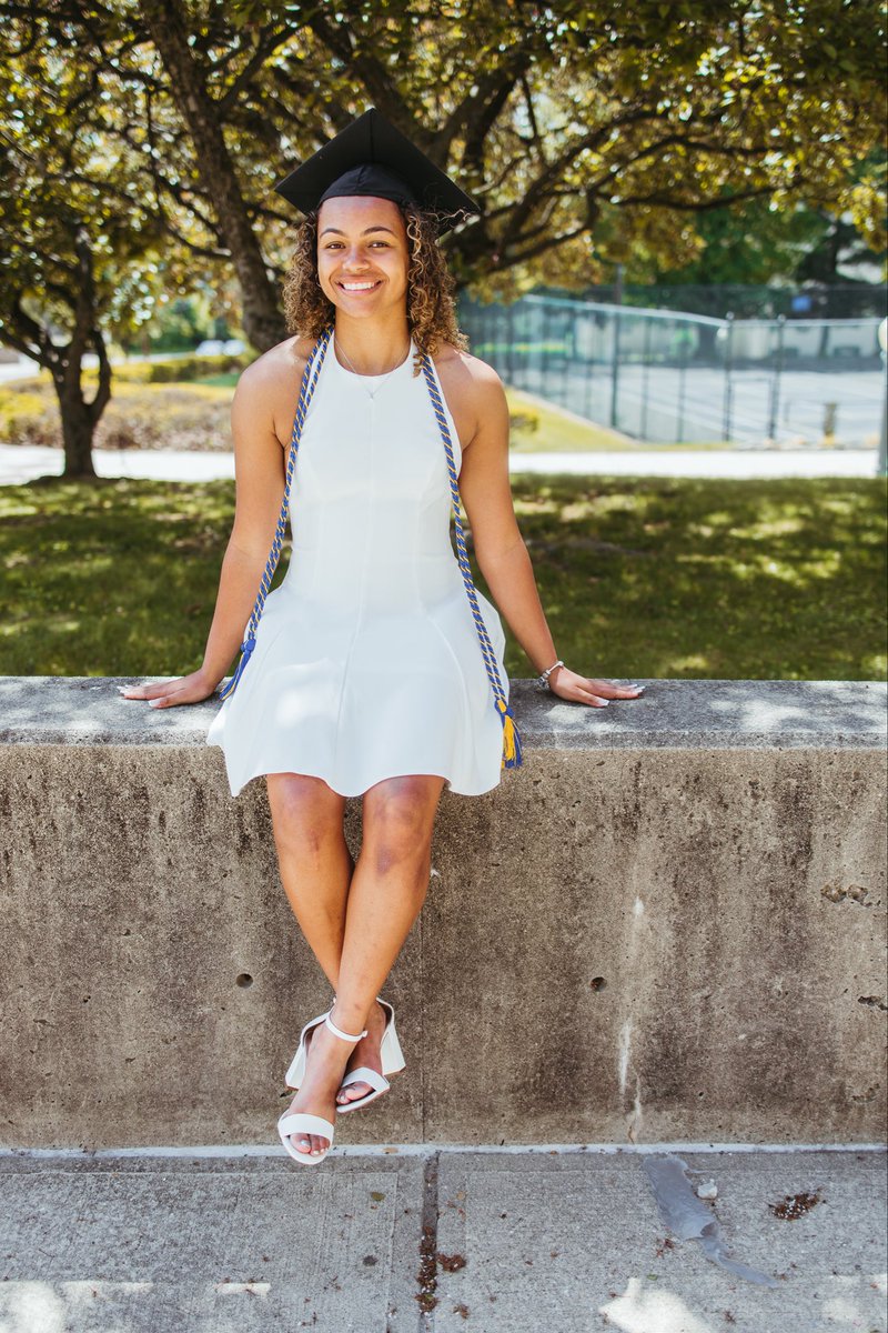 AngHollenbach's tweet photo. It’s graduation day…..congrats @JustyceH_14 !
🎓📚💙💛

#LaSalleUniversity #Gradualtion #ClassOf2026 #CumLaude #BSW #SocialWorkMajor #PsychologyMinor #StudentAthlete https://t.co/gPXhLTQq41
