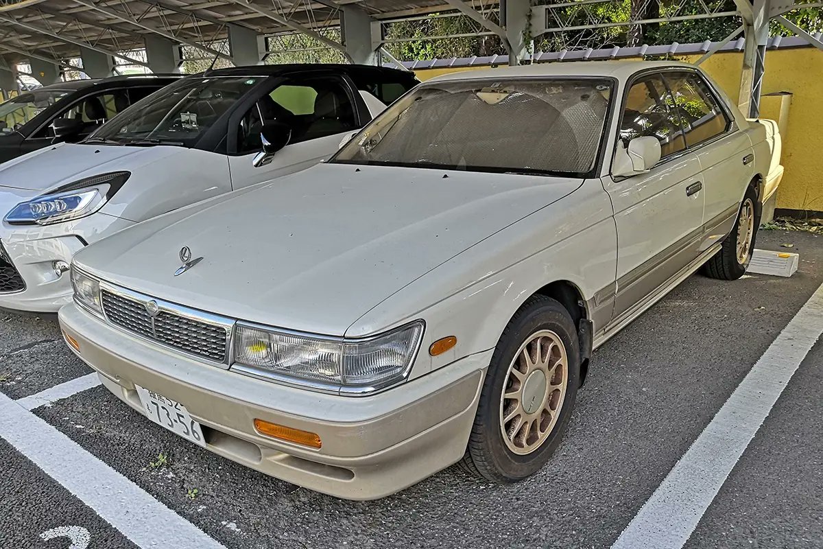 GTAWikiOfficial's tweet photo. The Annis Hardy is a JDM sedan primarily inspired by the Nissan Laurel C33, with its name likely being a clever play on the 20th-century comedy duo "Laurel and Hardy".

Read more about the Hardy here: https://t.co/J3HXneyfme https://t.co/03tLns7TiV