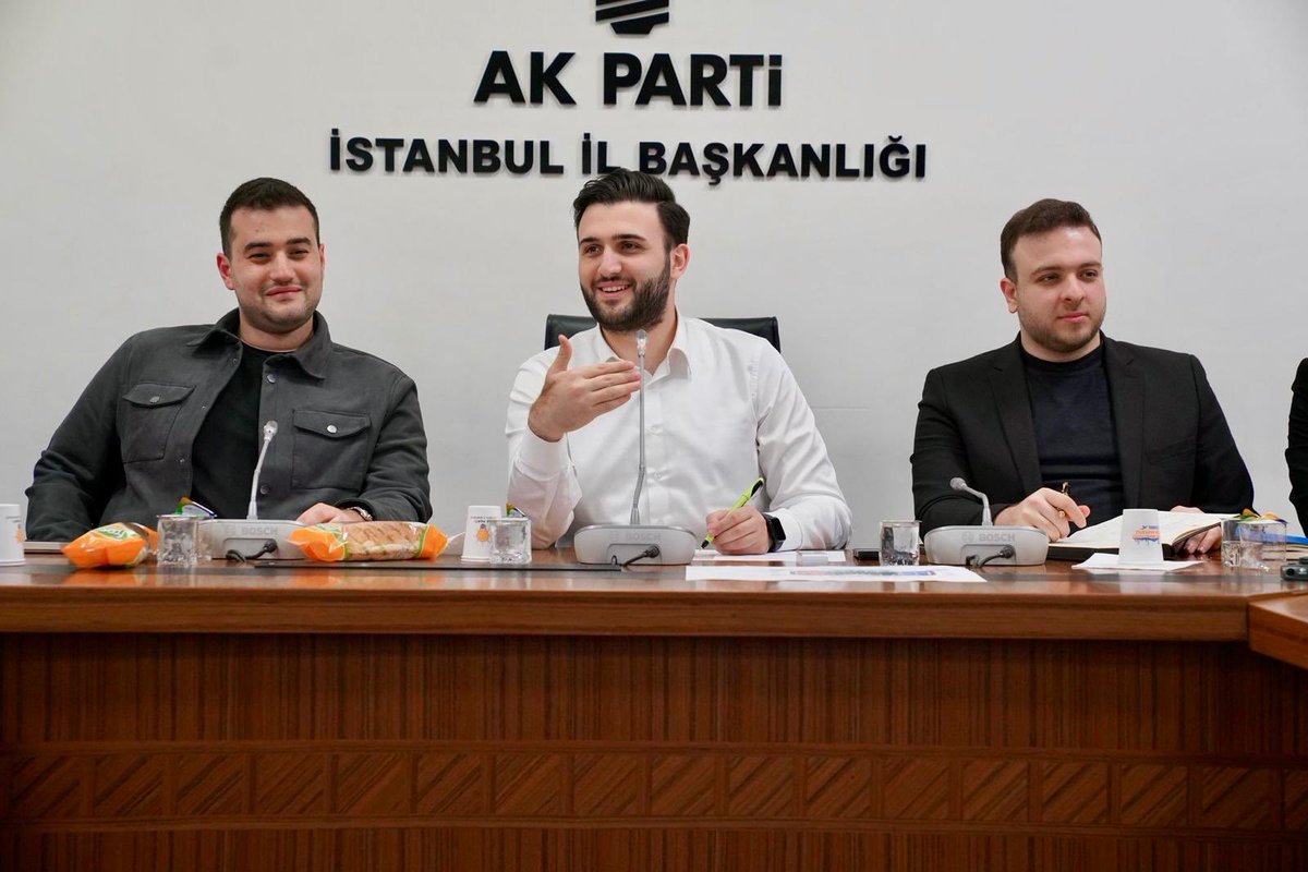 femrergul's tweet photo. İl Başkanımız Sn. Nevzat Yüce’nin başkanlığında, 16 Mayıs’ta Kocaeli’de gerçekleştireceğimiz “Bir Gençlik Şöleni” gündemli Teşkilat Komisyonu Toplantımızı gerçekleştirdik.

Sn. Cumhurbaşkanımızın teşrifleriyle gerçekleştireceğimiz büyük buluşma için çalışmalarımızı sürdürüyoruz. https://t.co/lSP6KCRZIr