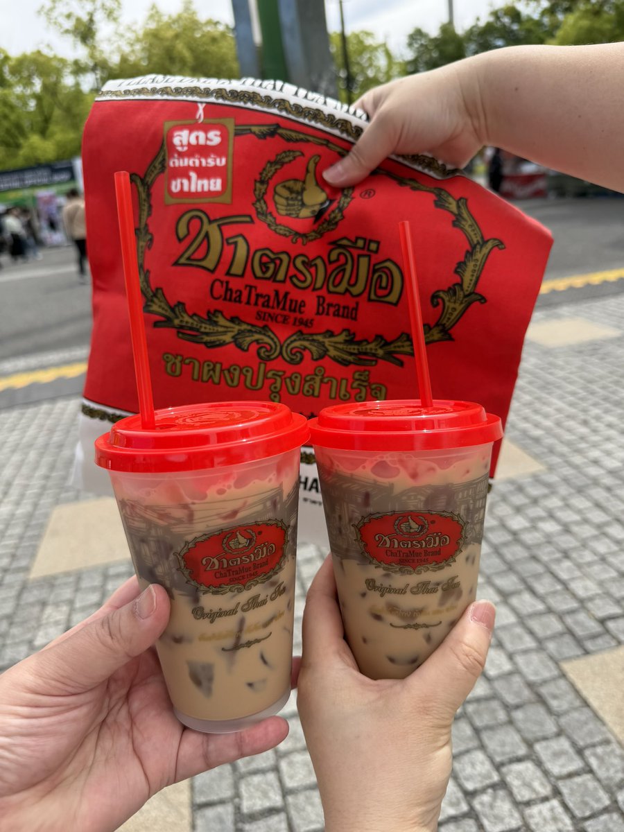 ayaeri4's tweet photo. 今日タイフェスに行ったのに最初に撮ったチャトラムーの写真以降、食べたものも、飲んだものも写真忘れた🤣
ずっと物販に振り回されてた😭😭😭
明日は、タイフェス行かないつもりだったが、リベンジ必要🥹💦
頼むよー私にHeartDyちゃんください🥲🙏✨
#タイフェス
#タイフェス東京2026 https://t.co/TpW9YsWafJ