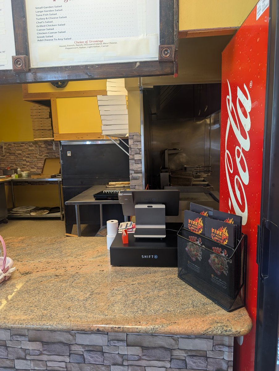 MarcoM_Shift4's tweet photo. FIREFLY PIZZA  located in York, PA has ditched slice POS and made the switch to @SkyTabPOS from @Shift4 . They're already applauding Shift4 many features and ease of use. Great people and great food, go check them out. https://t.co/RcFqtBouVw