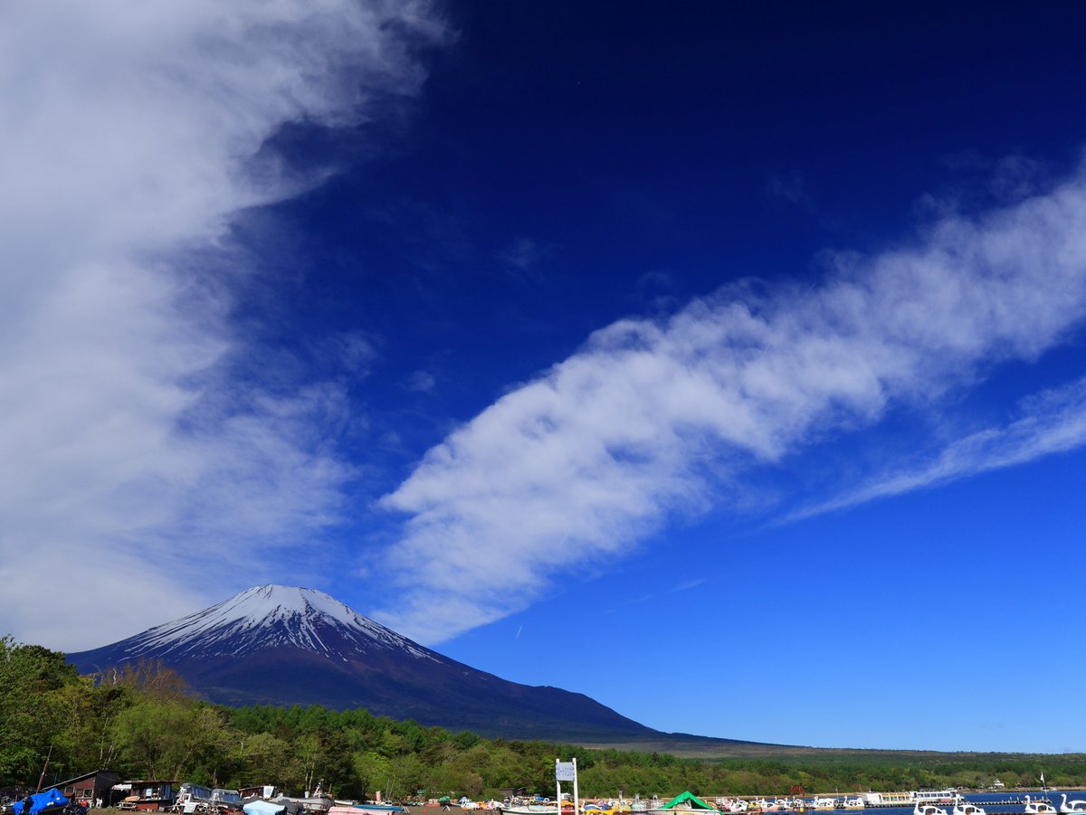 富士山と雲の写真 2026年2月の富士山｜一香堂