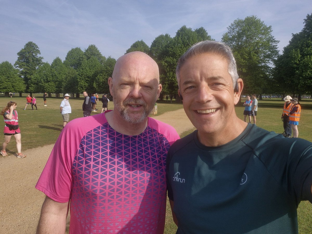 ronster68's tweet photo. Today's Parkrun was at HQ #BushyParkrun a gorgeous morning for it. So many people. Amazing volunteers. Loved it https://t.co/XH3a6YJpWA