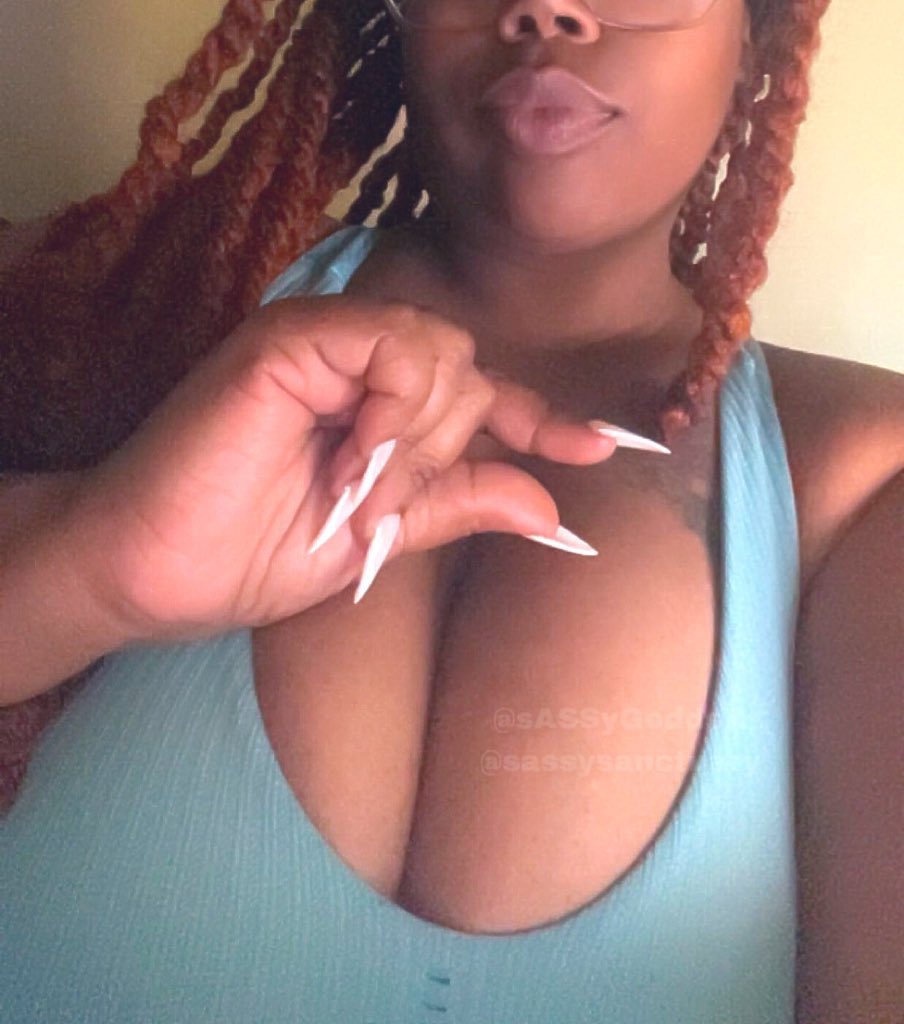 sASSyGoddeX's tweet photo. Good moaning useful short sluts!! I want coffee sent as soon as you see this https://t.co/vAsddBWgK4