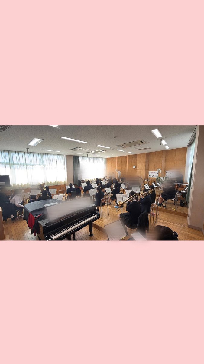 Nourinwind's tweet photo. 【定演まであと15日！】
今日は涌谷高校さんとリハーサル前最後の合同練習を行いました！
定期演奏会まで残り2週間なので、集中度高く曲を仕上げていきたいと思います‼️

日時:5月24日(日)
開場:13:30
開演:14:00
場所:美里町文化会館
料金:300円(未就学児無料) https://t.co/CCQfmwXkf8