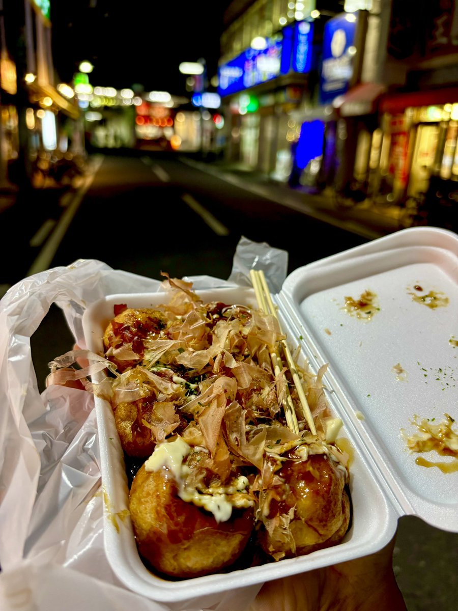 Satohunt1776's tweet photo. 明日日本出立の前に最後の晩餐 https://t.co/kzo0l9FcSI