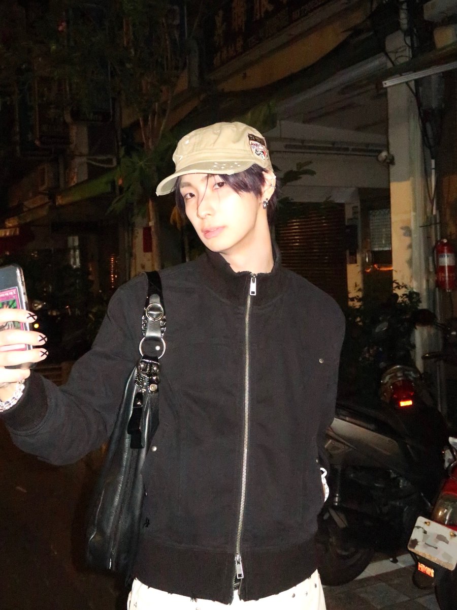 台灣

#RAWHYUN #로현
#NTX #엔티엑스