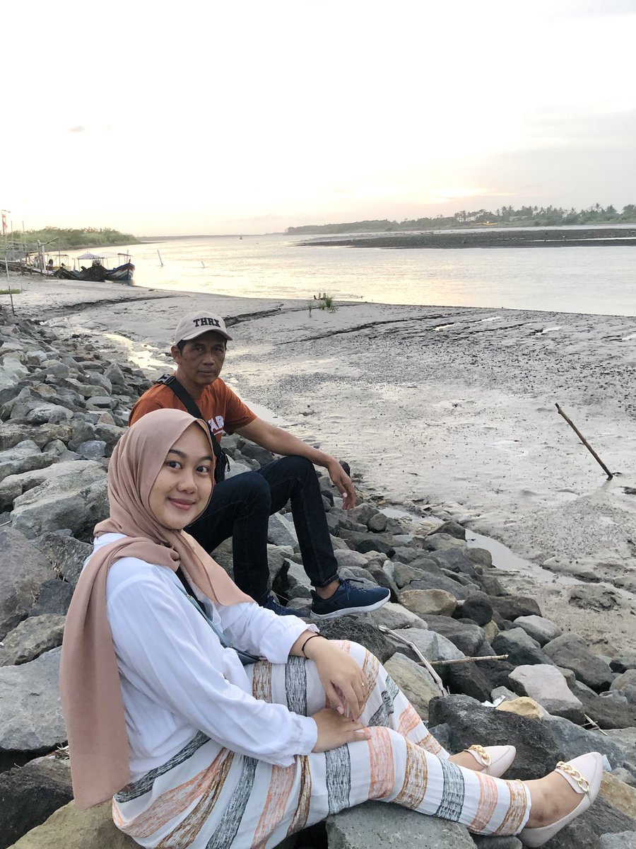 leyods_'s tweet photo. Pelukan hangat yang masih terasa https://t.co/NuFqtpWcFB
