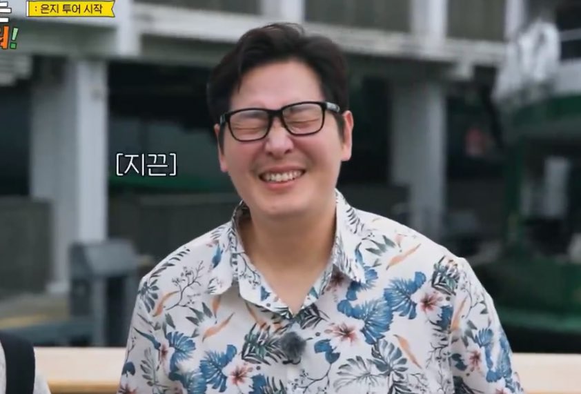 걸스토크 네컷만화
근데 걸스토크 참여자 한명은 49세,100키로,키180남자