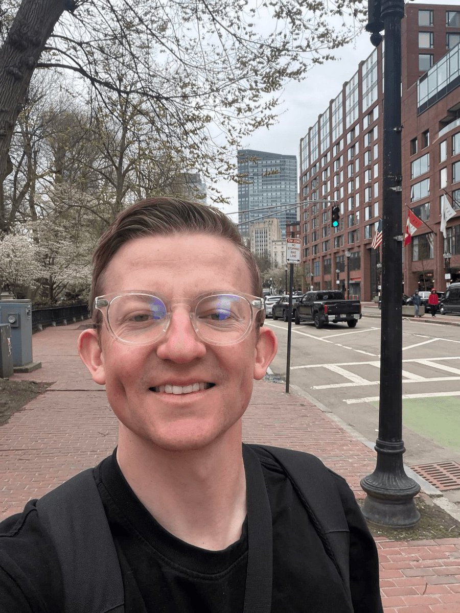 BenSlmpsonua's tweet photo. Just touched down in Boston to kick off our North America expansion! 🇺🇸

Hosting our first Collective Shift Investor &amp; Partnership Roadshow tomorrow night. 14 in the room. Investors, wealth advisors, private bankers, family office principals. https://t.co/0XhuNBI11l