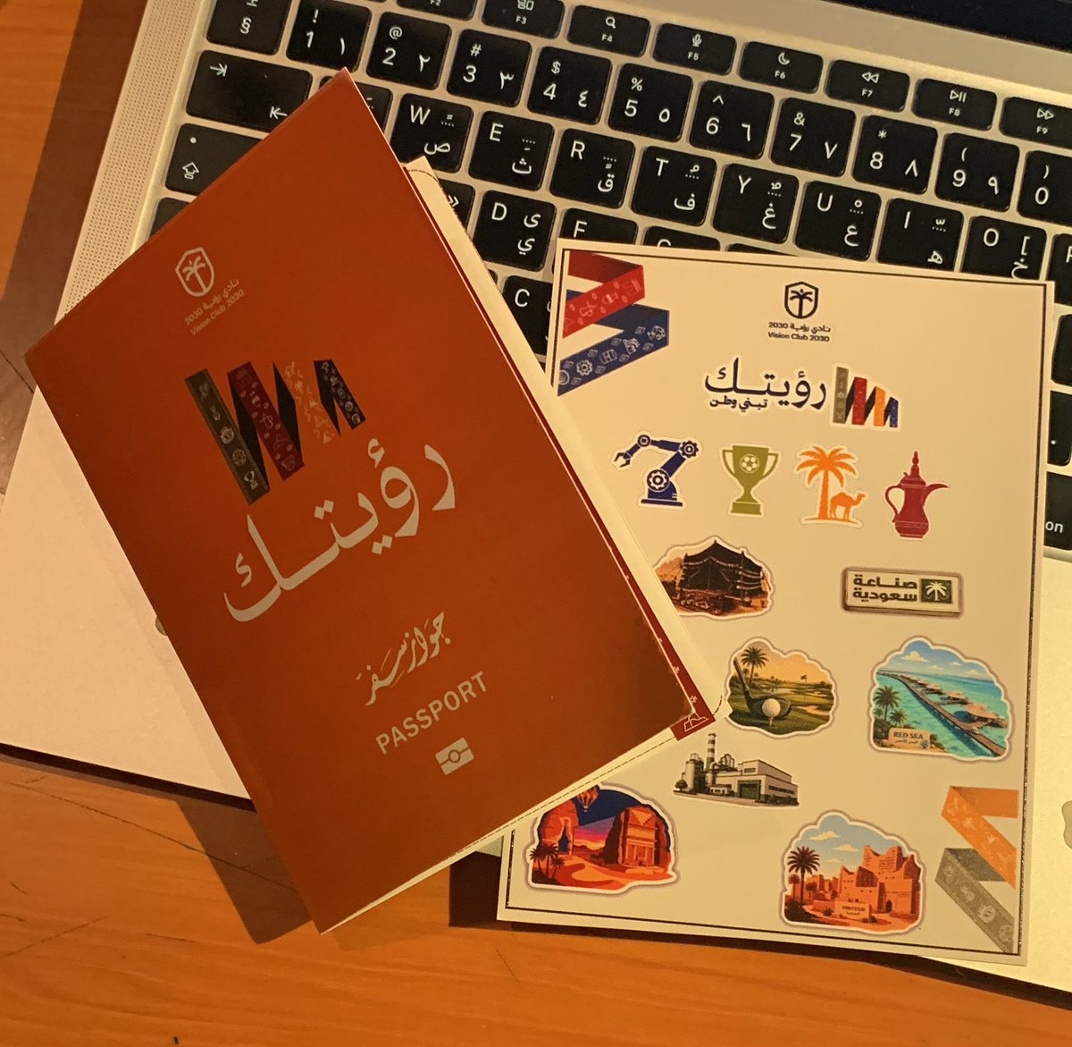 AnjaazDi's tweet photo. شكراً لنادي #رؤية_2030 على الهدية الجميلة.

أنصحكم بزيارة معرضهم في #ليسن_فالي بالرياض، حيث يستعرض أبرز مشاريع رؤية المملكة 2030 وشركات صندوق الاستثمارات العامة #PIF.

المعرض جميل يستحق الزيارة.
#جامعة_الملك_سعود https://t.co/fZoYpbfk9F