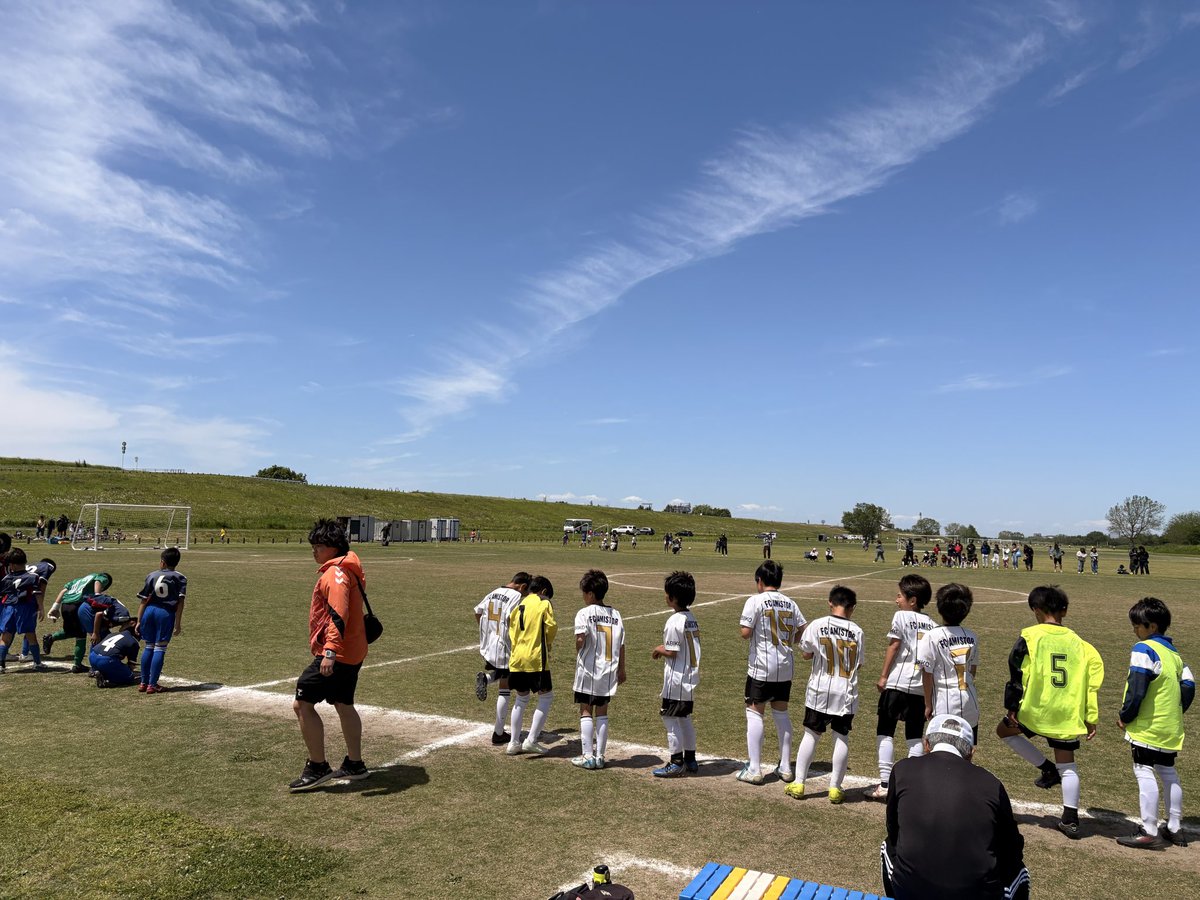FC_Amistor's tweet photo. #5年 
3B・U11交流大会

【Blue】
vs アクティブ柏
3-0 ○

vs カナリーニョ
0-1 ●

【Black】
vs 鎌ヶ谷少年
2-0 ○

vs まちさか
5-0 ○

Blueは変革時期。
今は産みの苦しみ。
やるしかない💪

BlackはU12効果大‼️
更にステージ上げよう👍

皆様ありがとうございました。

#FCアミスター
#我孫子 https://t.co/f8bbUtBxEl