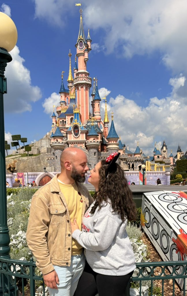 Noli97's tweet photo. ¡SÍ QUIERO! 

La magia está contigo de la mano 🤍✨

Los sueños se cumplen 💍 https://t.co/jxYYH4Z25j