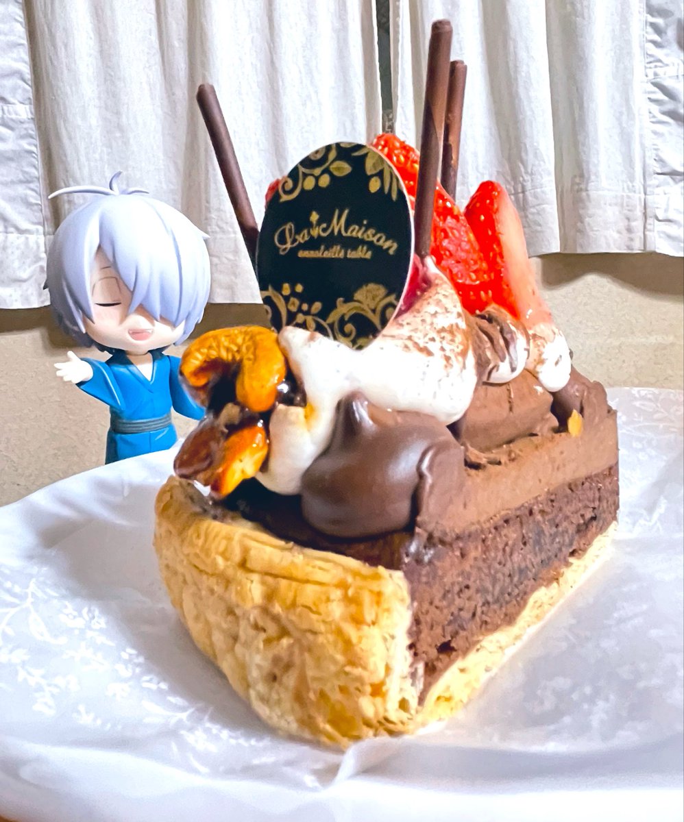 ラ・メゾンのケーキ食べました🥰💕久しぶり〜〜美味しい〜〜ハッピーマイバースデー……👏