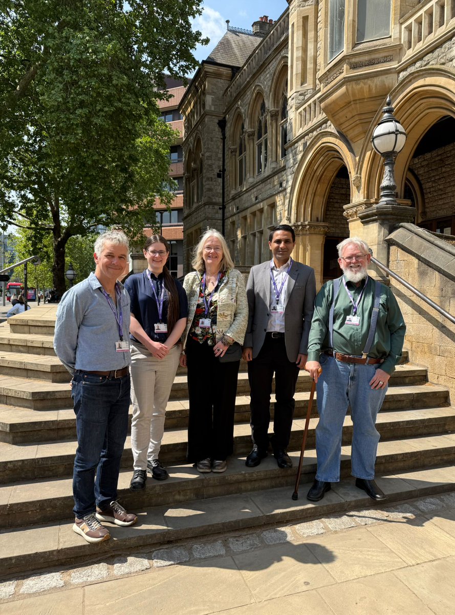 ChristinaLVM1's tweet photo. @EalingGreens Here are our 5 new Green Party councillors! https://t.co/yJkajeG8rp