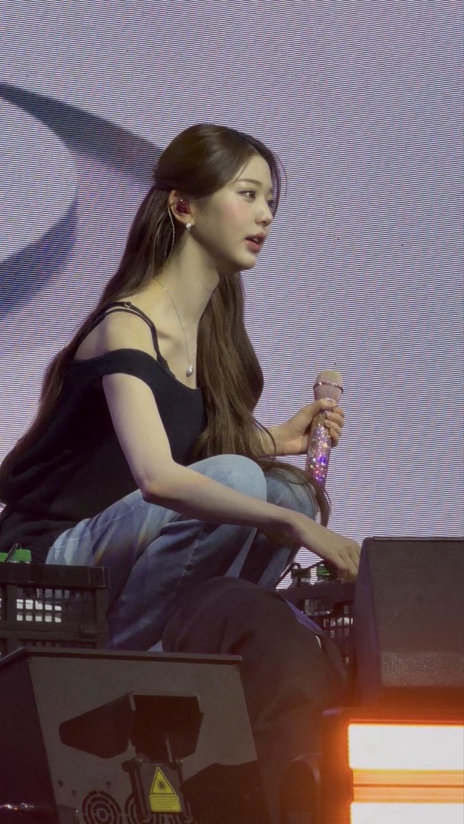 안 tweet media