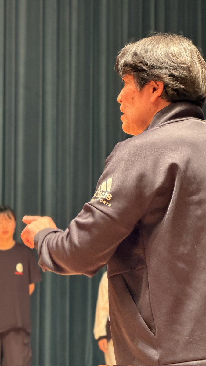 yume1964's tweet photo. 杉並組に続いて南相馬組も本格的稽古スタート🔥
自己紹介からの基礎稽古からの
台本読み、キャスト最終決定台本読みと4時間びっしり芝居漬け😆
南相馬の子どもたちの笑顔は神様がくれた宝物だな🥰
#トモプロ 
#9月 https://t.co/ycgZwtGzj6