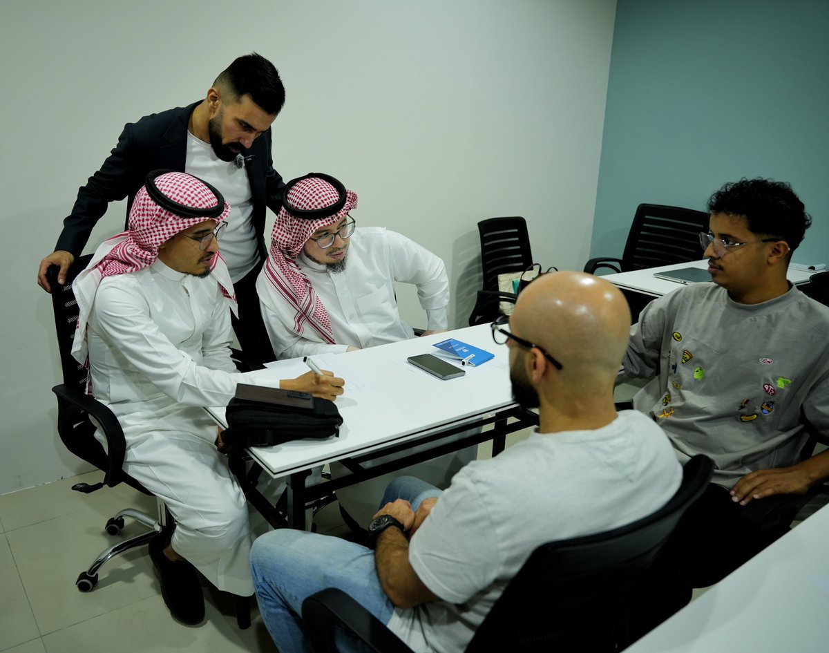 wasm4tr's tweet photo. بفضل الله تم اختتام #دورة_التسويق بجدة بقيادة المدرب @alagha909 
مع مجموعة مميزة من المتدربين

نشكر الجميع على التفاعل والحضور ونتمنى لهم دوام النجاح والتوفيق 🤍 https://t.co/Vo75r4ZOpi