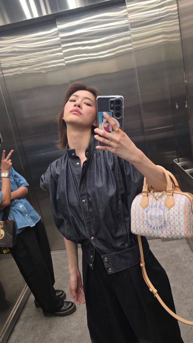 EMI THASORN OFFICIAL tweet media
