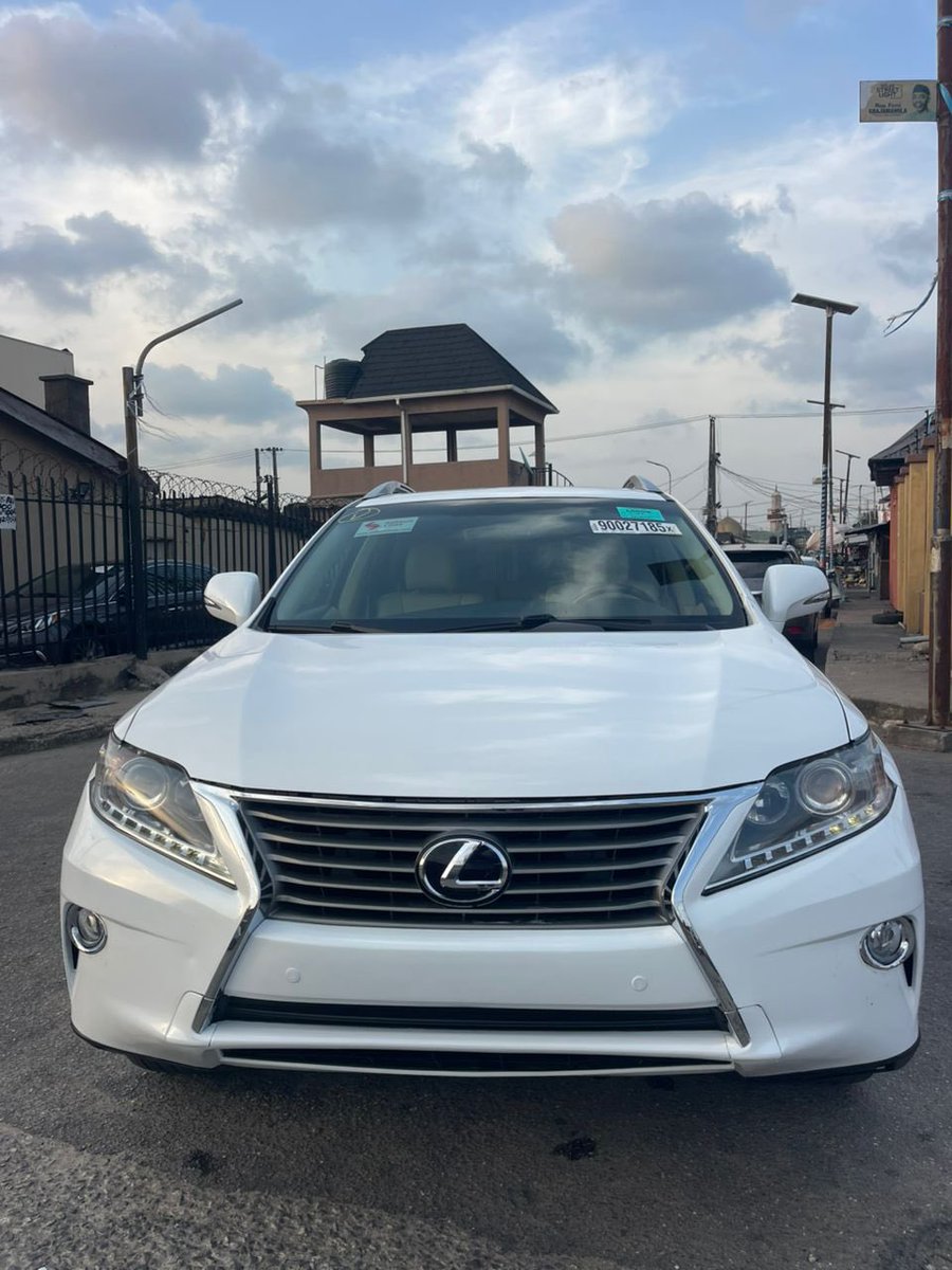 Just_jrey's tweet photo. FOREIGN USED Lexus RX 350 2013=
FULLEST OPTION
Luxury, comfort &amp; class perfectly combined
Panoramic Roof
Cream Leather Interior
Reverse Camera + Parking Sensors
Navigation System
Power Boot
Keyless Entry / Push Start
Alloy Wheels
LED Headlamps
Chilling AC
Silent engine

Price-22m https://t.co/6bZKTjITrU