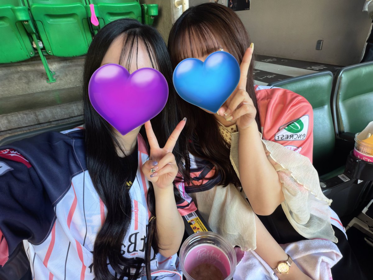 erika tweet media