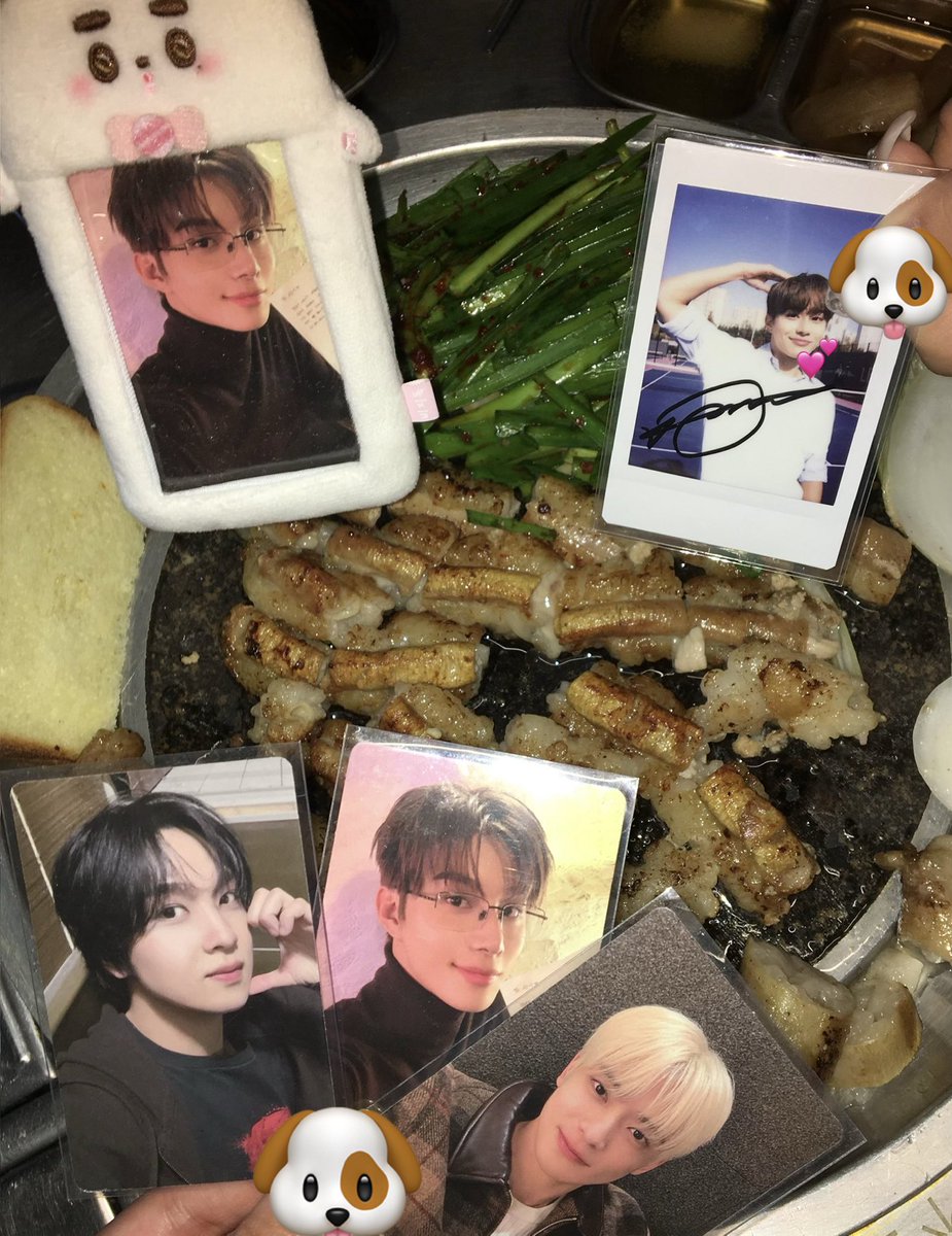 imhasuim's tweet photo. 남자들 스케줄이 없다? 여자들은 자발적으로 만듦
 ㄴ 차지를 먹기 위한 8시간의 대장정 같은 것들?
#김정우_넌_못먹겠지 https://t.co/YSepM0DXFi